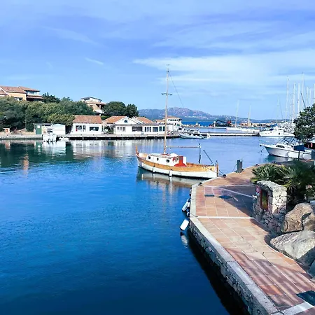 Bellissimo Con Veranda Privata Al Centro Di Porto Rotondo