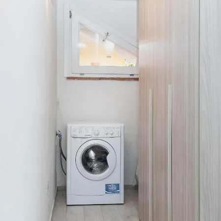 Appartamento Bellissimo Con Veranda Privata Al Centro Di